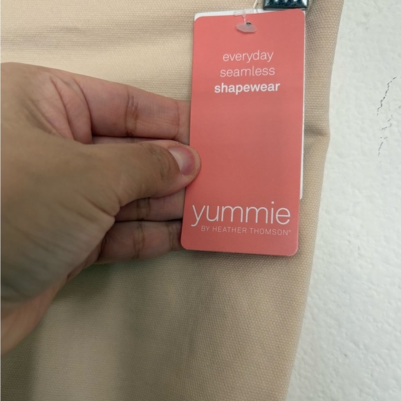 Yummie by Heather Thomson Beige Shapewear high waisted thong size S - Picture 5 of 5